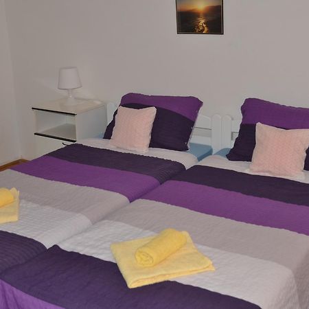 Rooms Mila Rezovac Екстер'єр фото