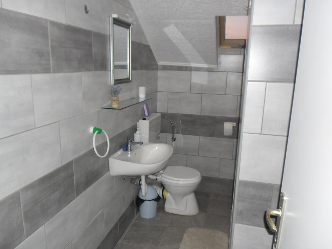 Rooms Mila Rezovac Екстер'єр фото